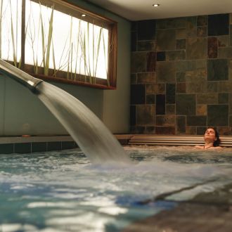 Gulfstream Hydrotherapy Pool. Killarney Plaza Hotel & Spa